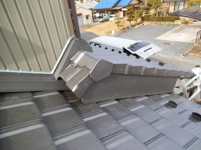 後期が長い葺き替え工事